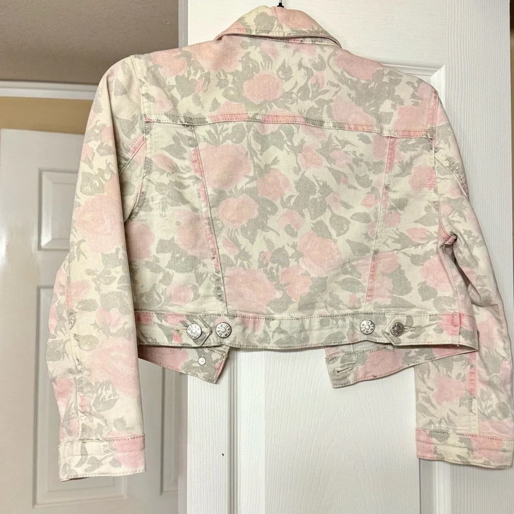 Topshop Washed Floral Crop Jean Jacket - Picture 6 of 8